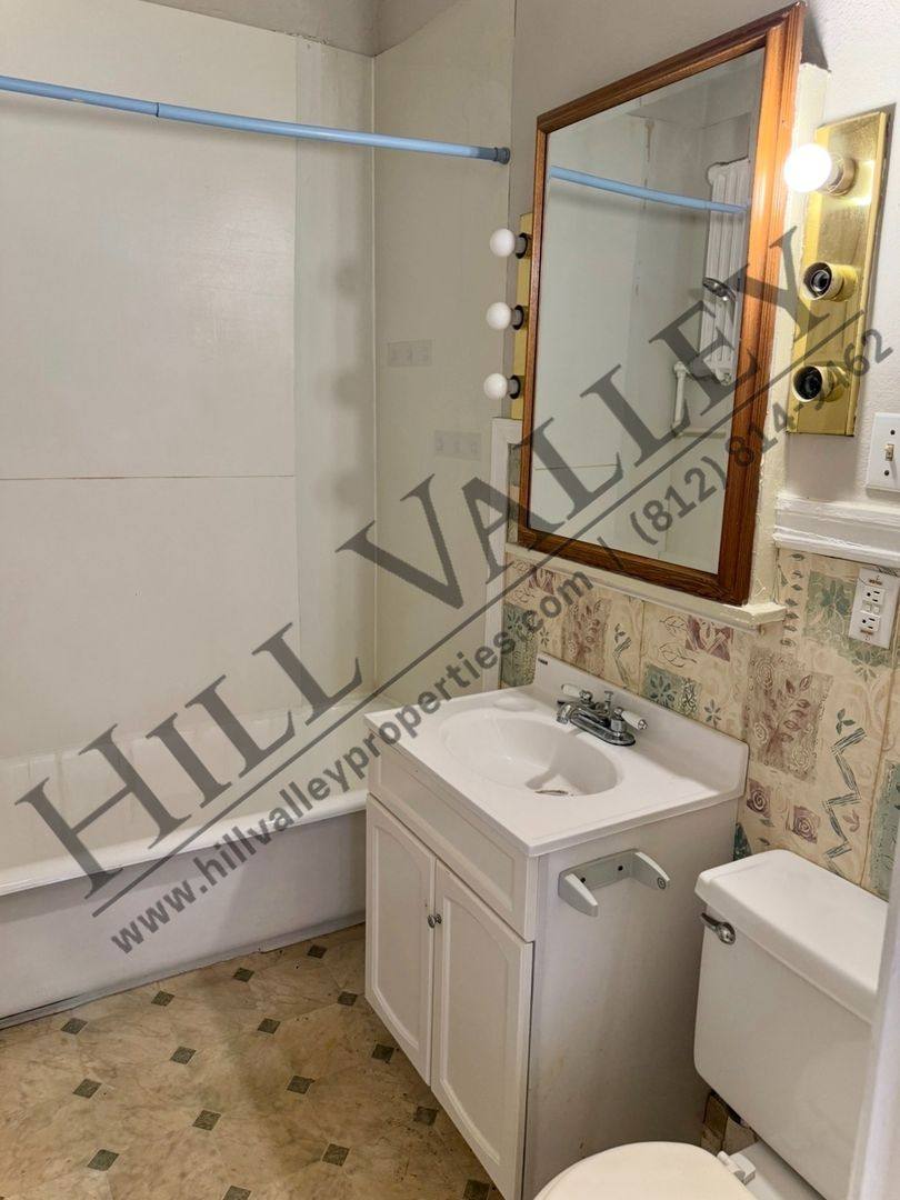Apartment for rent at 6 McKinley Blvd, Terre Haute, IN 47803