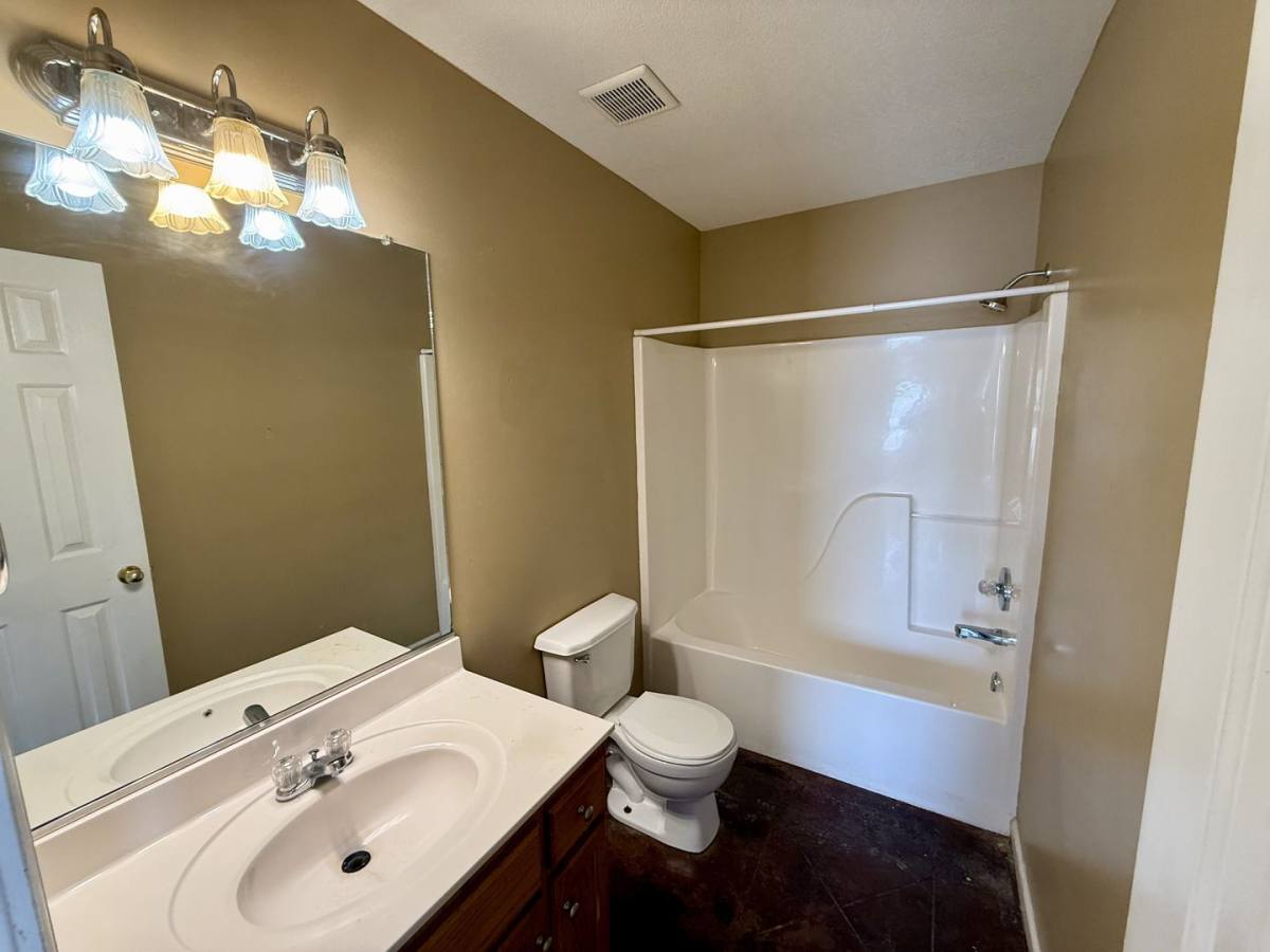 Apartment for rent at 920 Belt St, Jonesboro, AR 72401