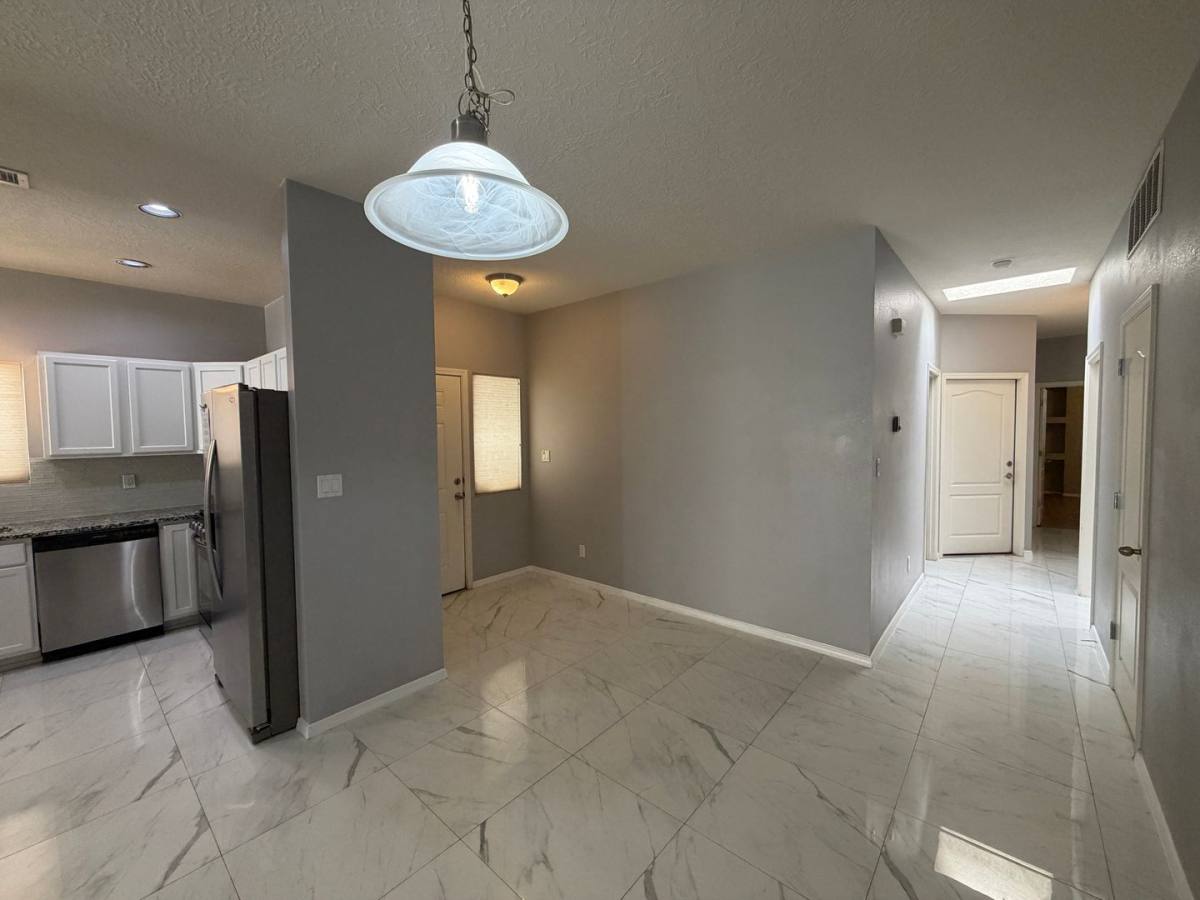 Townhouse for rent at 5019 Costa Uasca Dr NW, Albuquerque, NM 87120