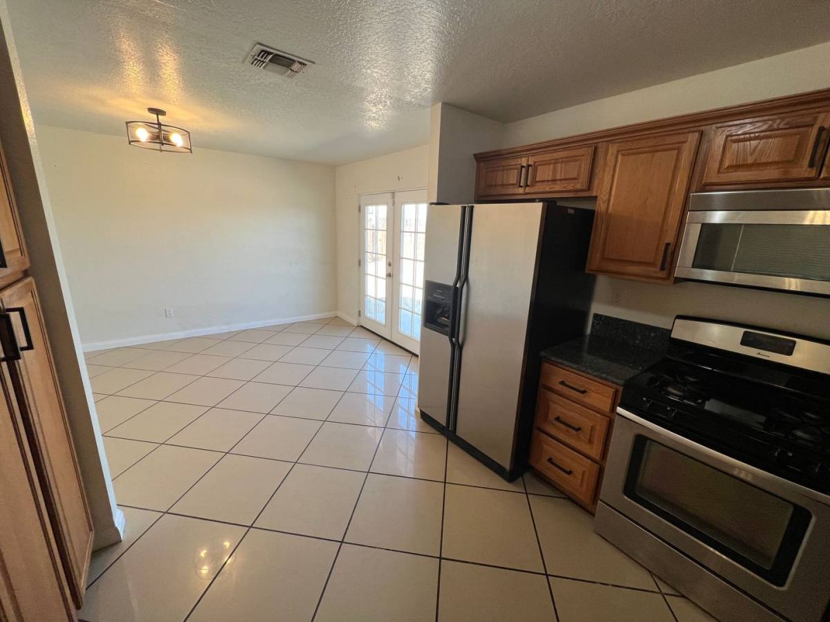 House for rent at 14172 Northstar Ave, Victorville, CA 92392