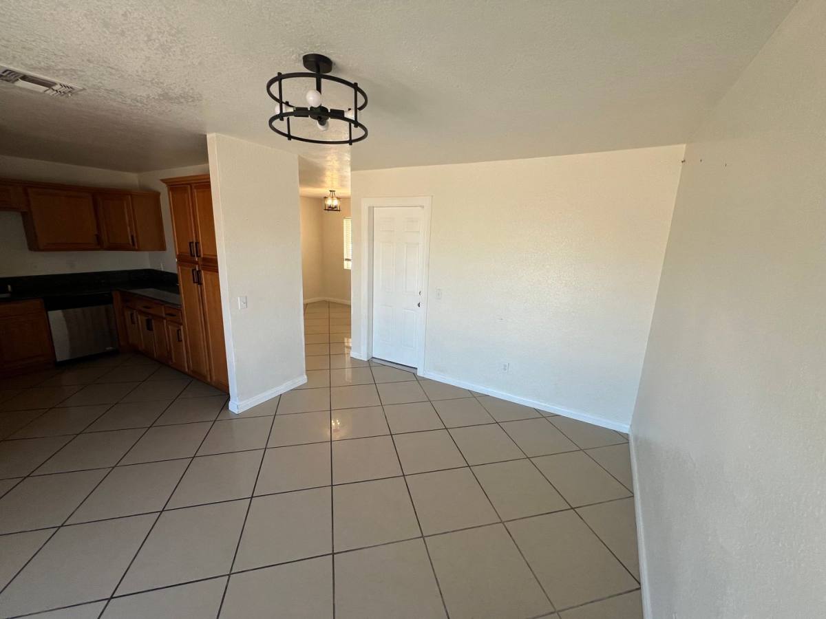 House for rent at 14172 Northstar Ave, Victorville, CA 92392