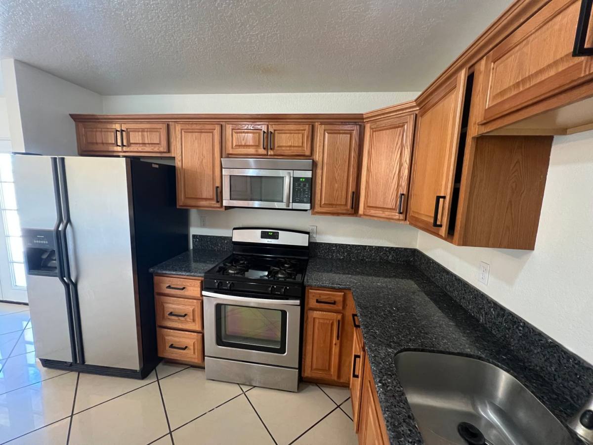 House for rent at 14172 Northstar Ave, Victorville, CA 92392