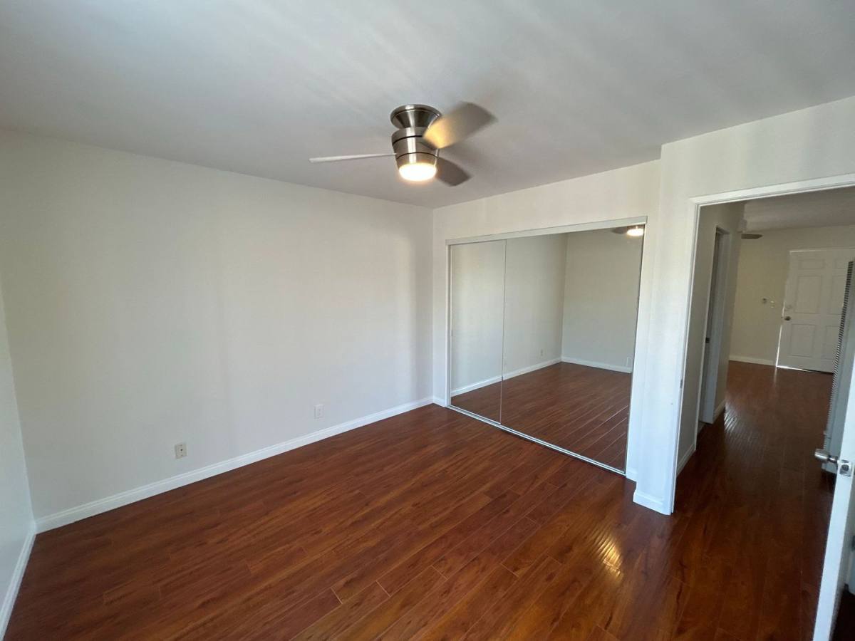 Apartment for rent at 504 Clay Ave, Huntington Beach, CA 92648