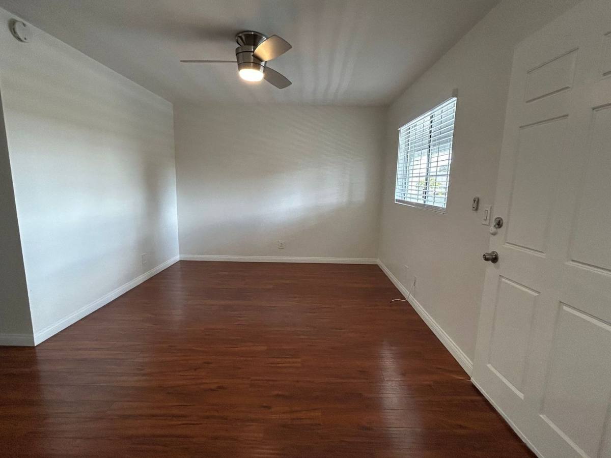 Apartment for rent at 504 Clay Ave, Huntington Beach, CA 92648