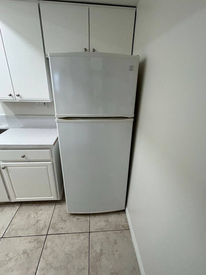 Apartment for rent at 504 Clay Ave, Huntington Beach, CA 92648
