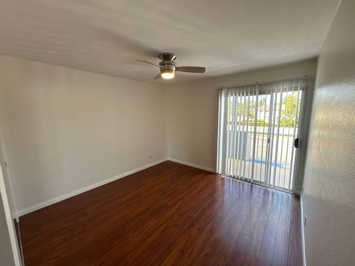 Apartment for rent at 504 Clay Ave, Huntington Beach, CA 92648