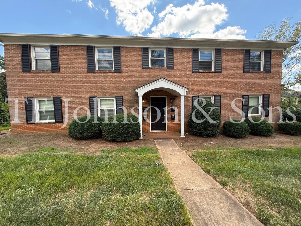 Apartment for rent at 1232 Forsyth St, Winston Salem, NC 27101