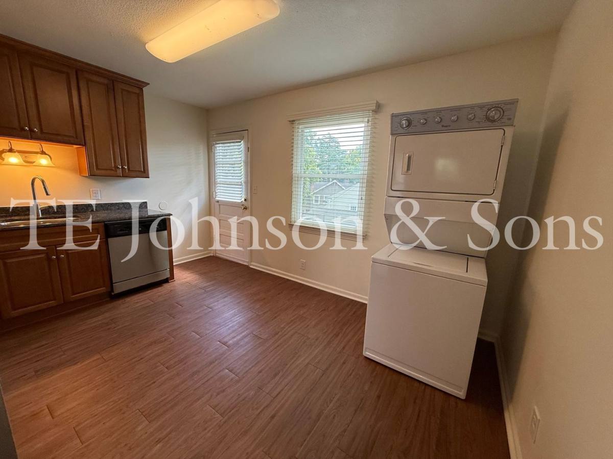 Apartment for rent at 1232 Forsyth St, Winston Salem, NC 27101