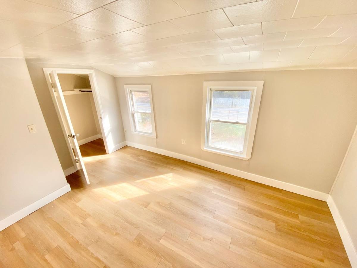 Apartment for rent at 214 Prim Rd, Colchester, VT 05446