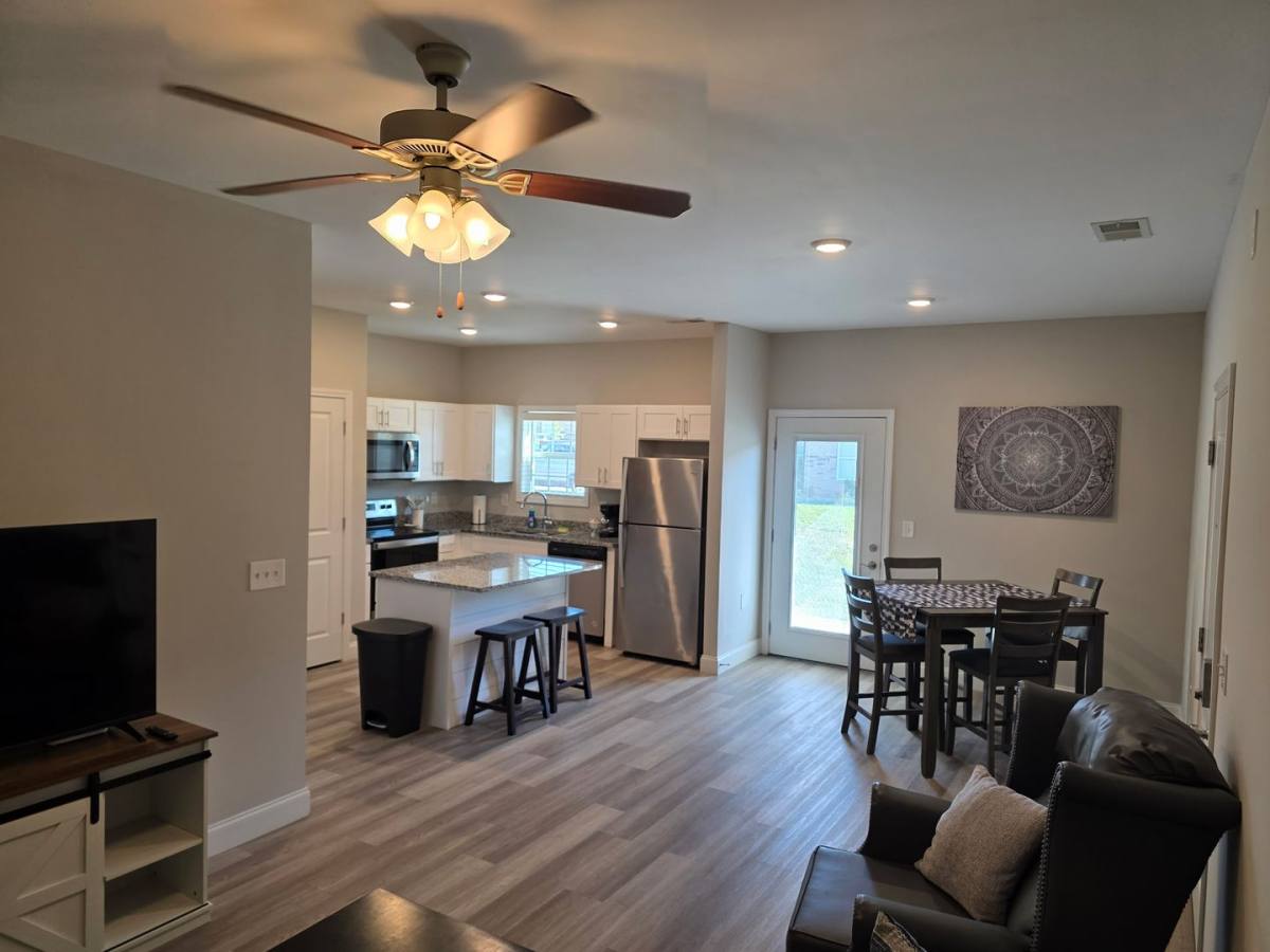 Apartment for rent at 2252 Hickory St, Bowling Green, KY 42101