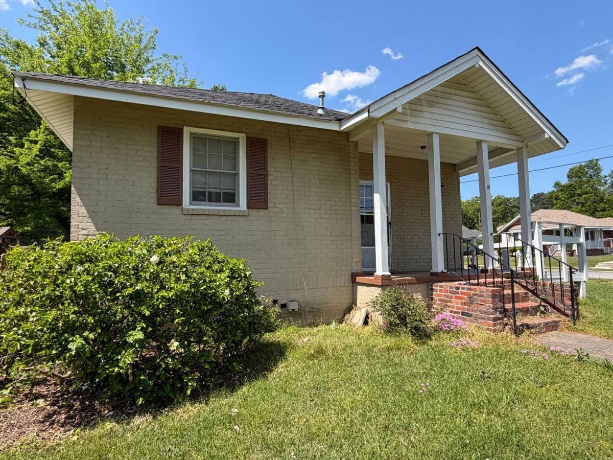 House for rent at 16 Dogwood St, Rome, GA 30161