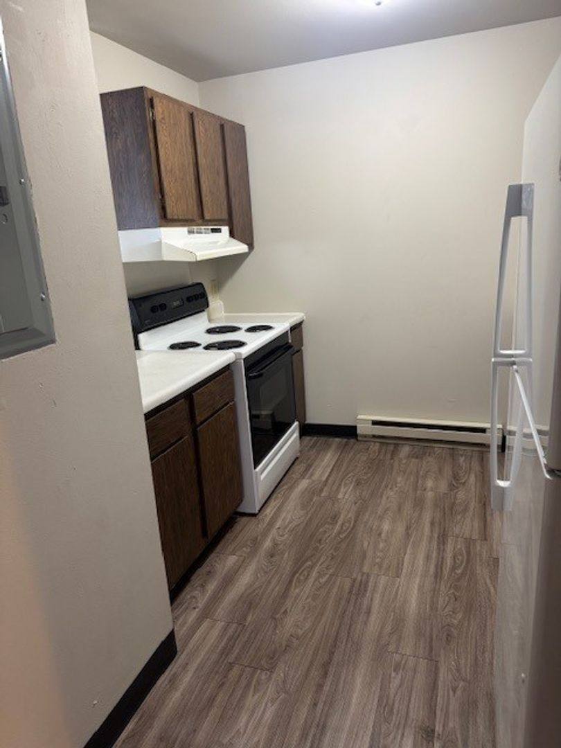 Apartment for rent at 557 E Park Ave, Chippewa Falls, WI 54729