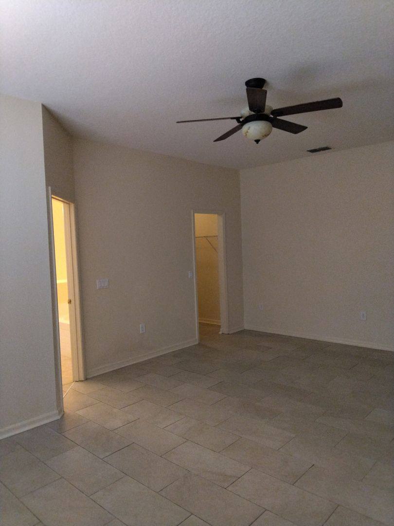 House for rent at 554 Reddicks Circle, Winter Haven, FL 33880