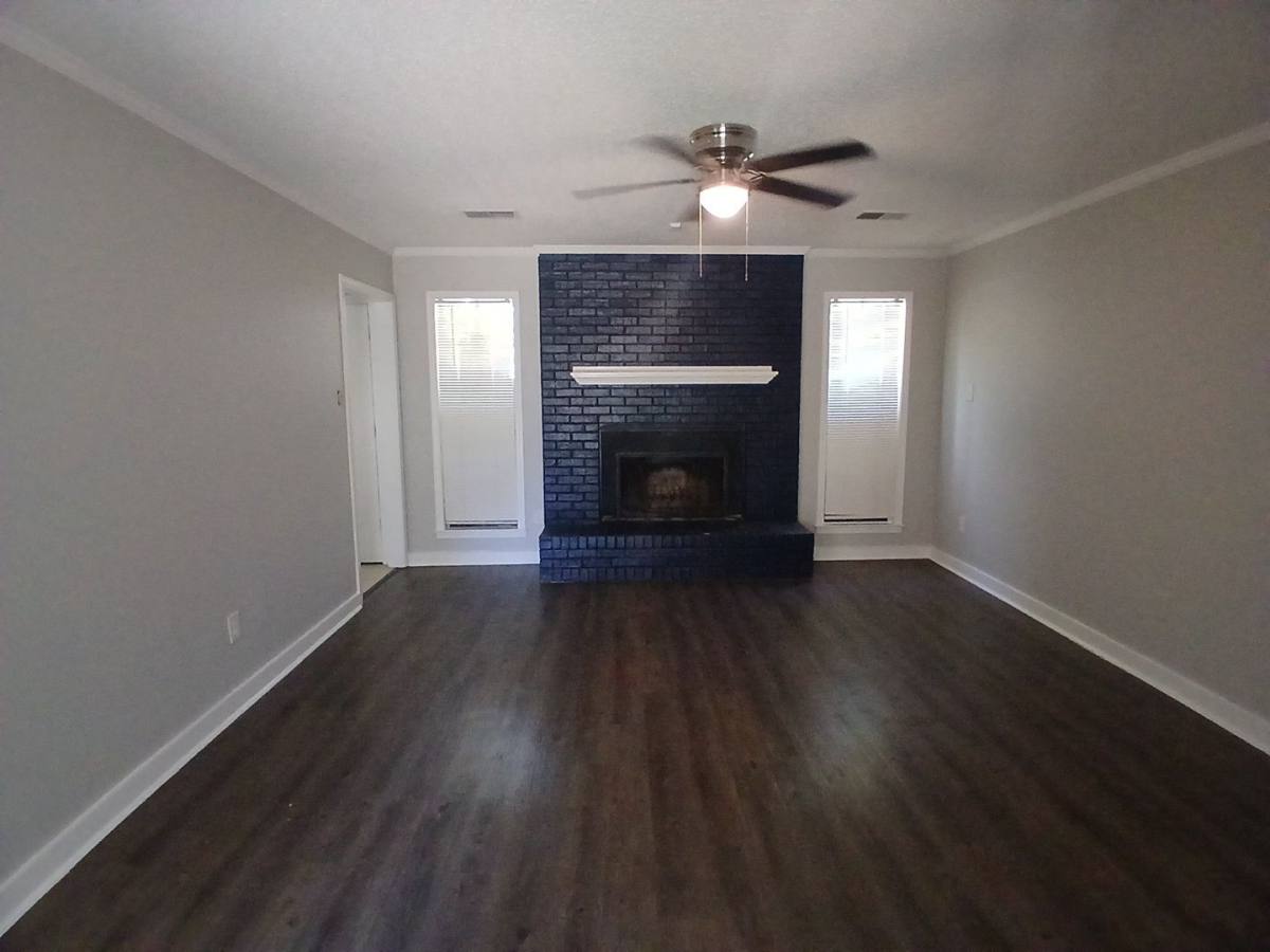 House for rent at 5962 Whisper Valley Dr, Memphis, TN 38141