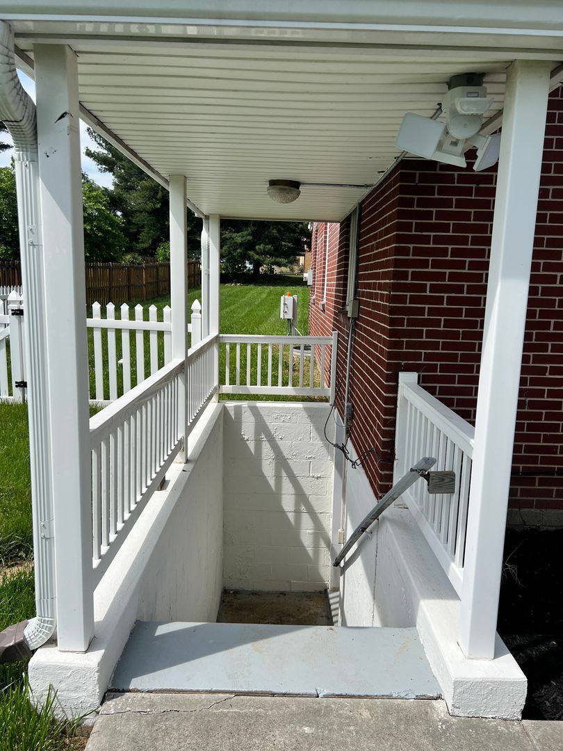 House for rent at 2399 New Holland Pike, Lancaster, PA 17601