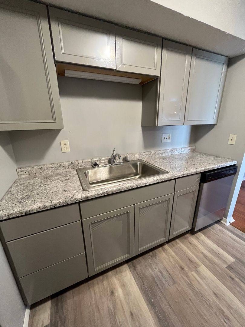 Apartment for rent at 501- 507 W Ashland, Muncie, IN 47303