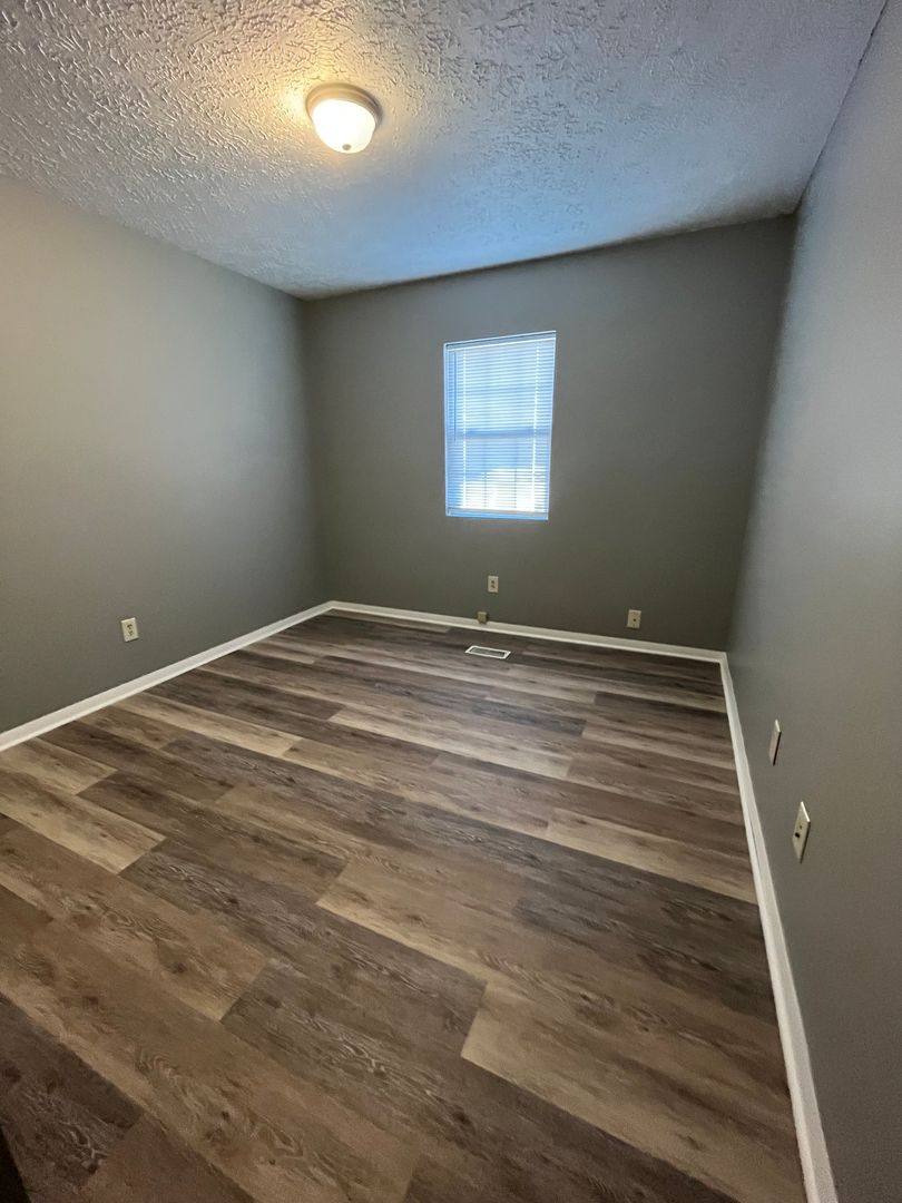 Apartment for rent at 501- 507 W Ashland, Muncie, IN 47303
