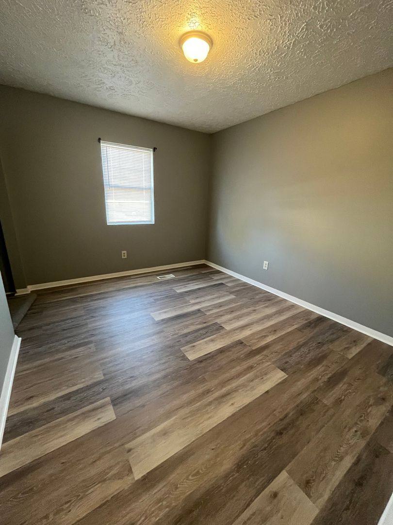 Apartment for rent at 501- 507 W Ashland, Muncie, IN 47303