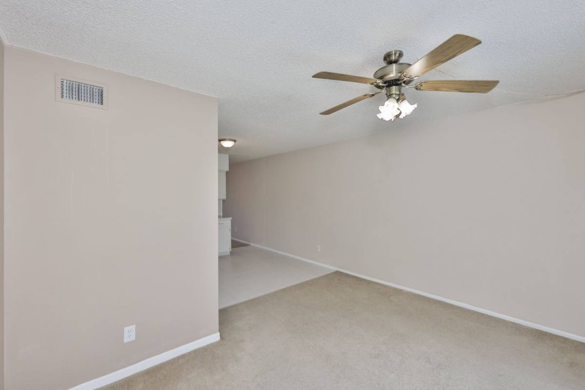 Apartment for rent at 2287 Philippine Dr, Clearwater, FL 33763