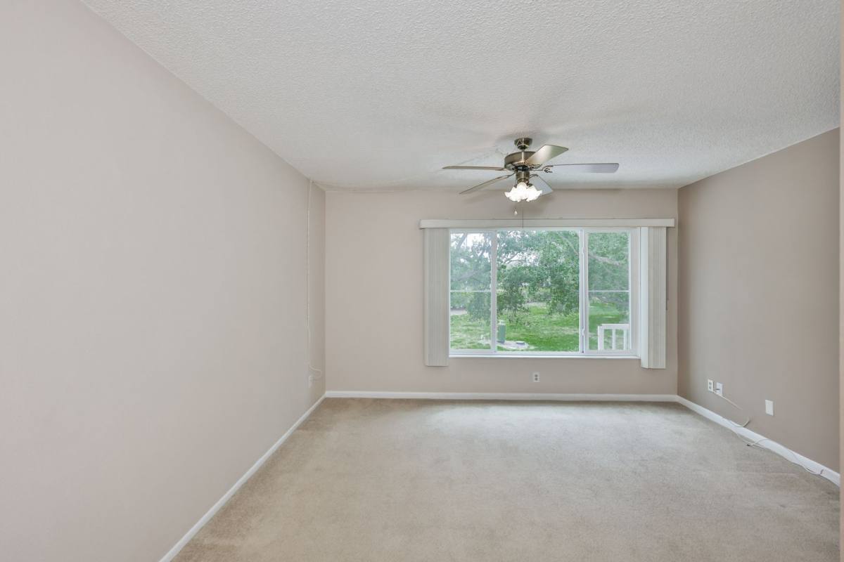 Apartment for rent at 2287 Philippine Dr, Clearwater, FL 33763
