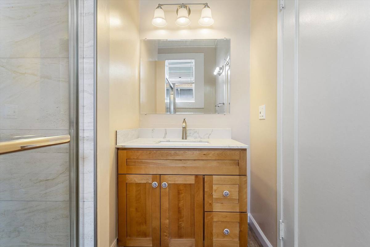 Apartment for rent at 2061 Central Ave, Alameda, CA 94501