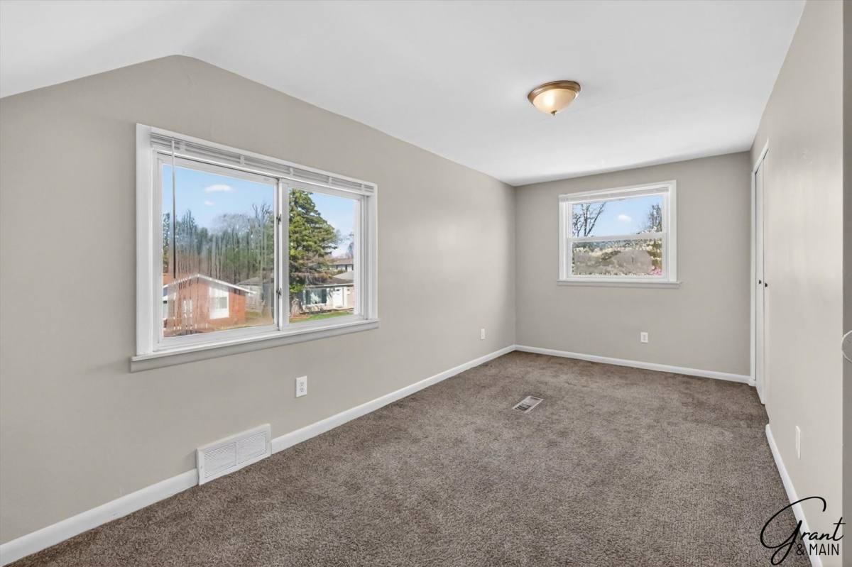 House for rent at 24408 Lambrecht, Eastpointe, MI 48021