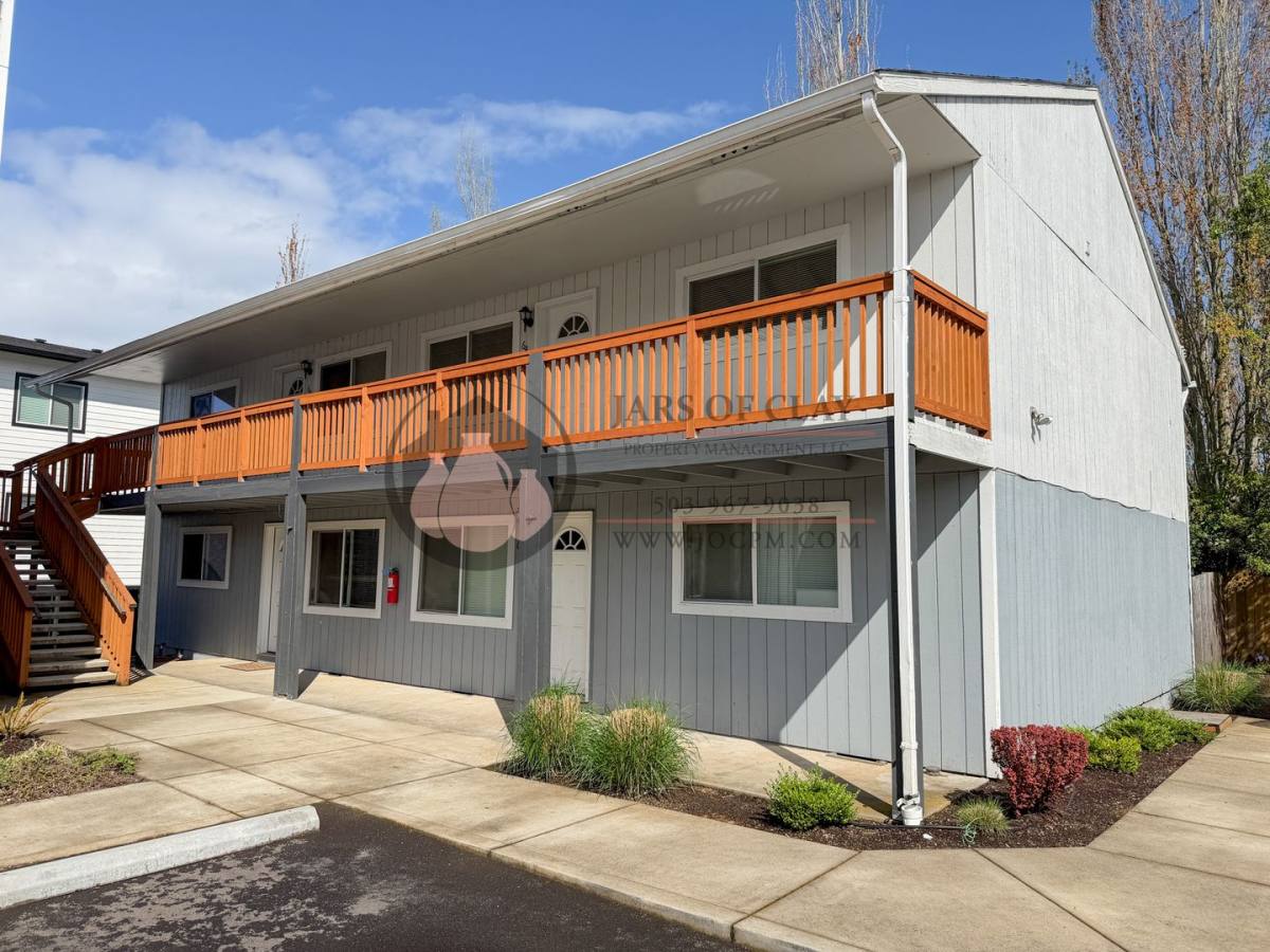 Apartment for rent at 621-646 Plymouth Dr NE, Salem, OR 97303