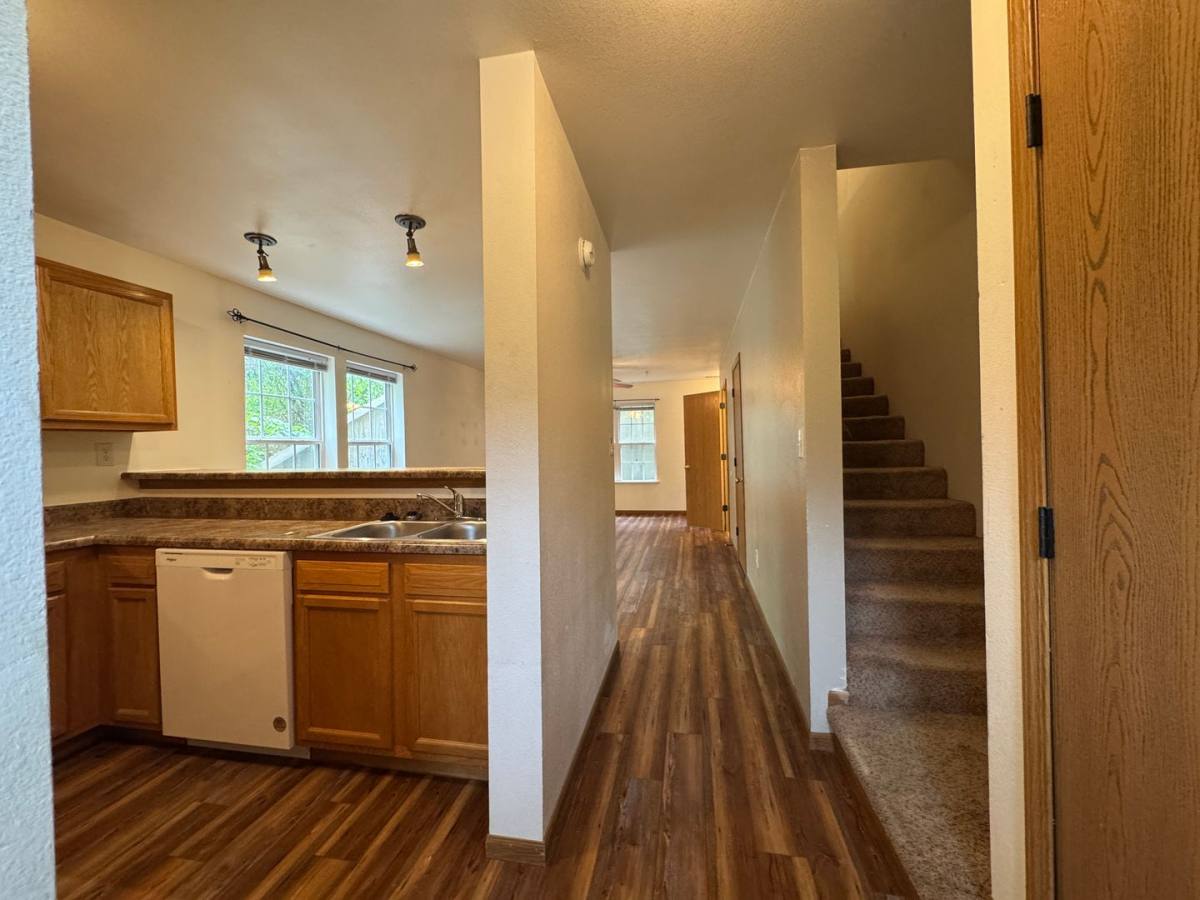 Apartment for rent at 700 Hillside, Waynesville, MO 65583