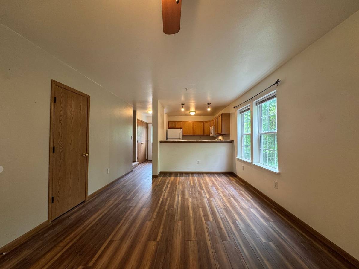 Apartment for rent at 700 Hillside, Waynesville, MO 65583