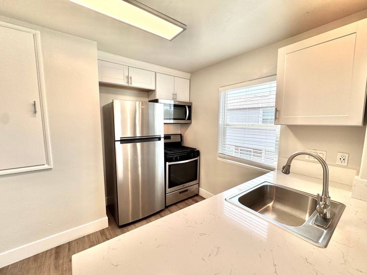 Apartment for rent at 7575 El Cajon Blvd, La Mesa, CA 91942