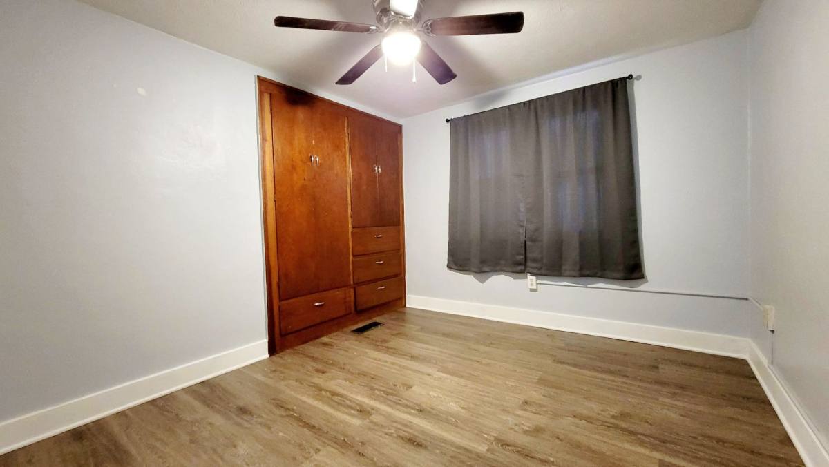 Apartment for rent at 1202 W 7th St, Mishawaka, IN 46544