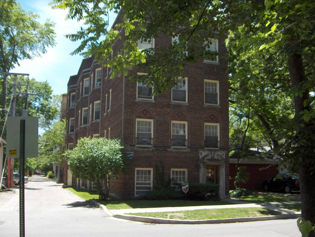 Apartment for rent at 816 Simpson St, Evanston, IL 60201