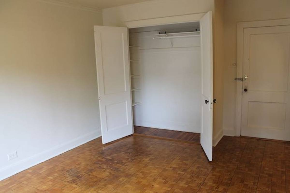 Apartment for rent at 816 Simpson St, Evanston, IL 60201