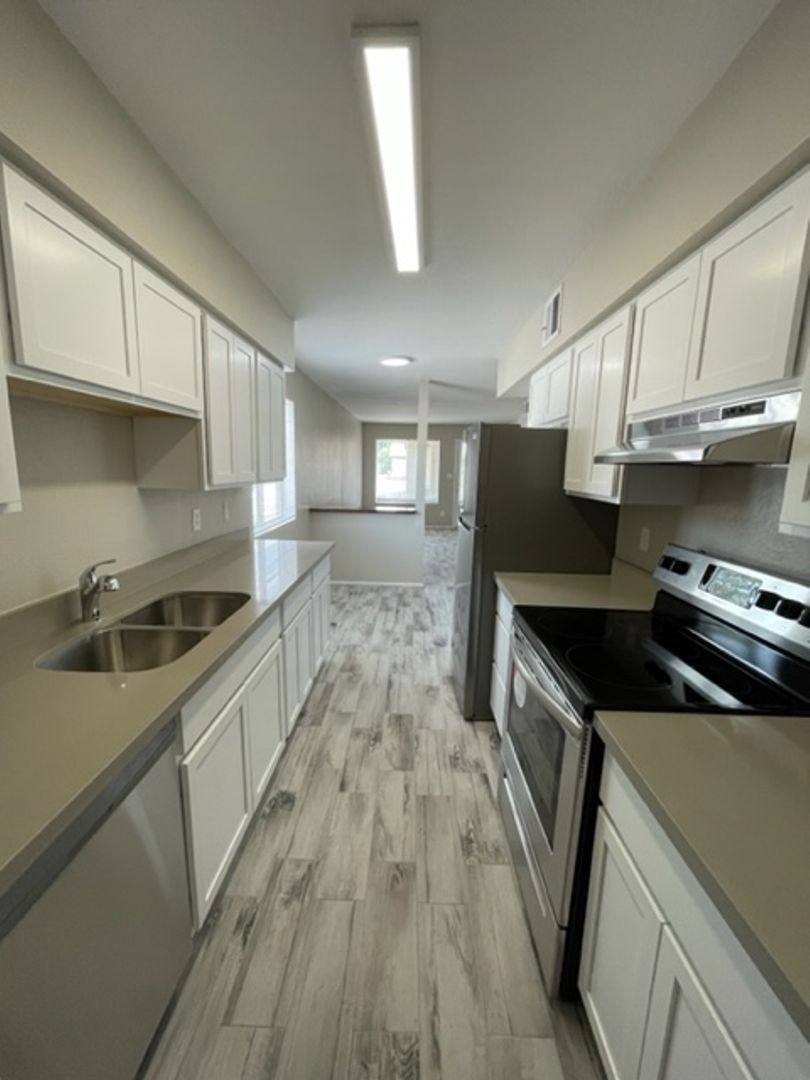 Apartment for rent at 115 W Inglewood, Mesa, AZ 85201