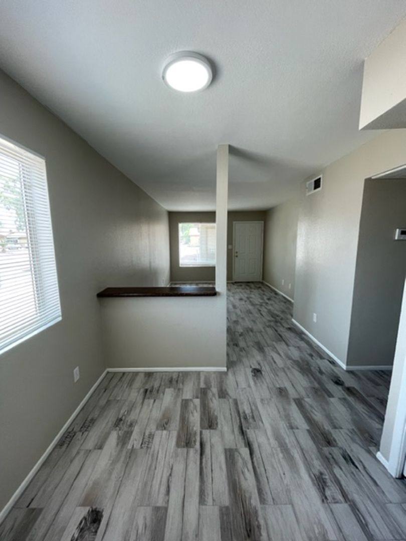 Apartment for rent at 115 W Inglewood, Mesa, AZ 85201
