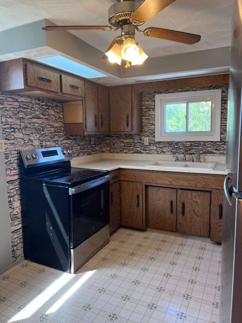 Apartment for rent at 1024 3rd Ave, Duncansville, PA 16635