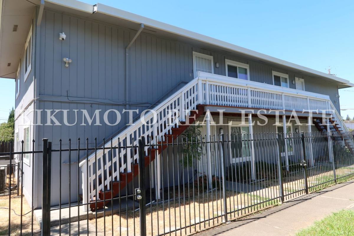 Apartment for rent at 2213 15th Ave, Sacramento, CA 95822