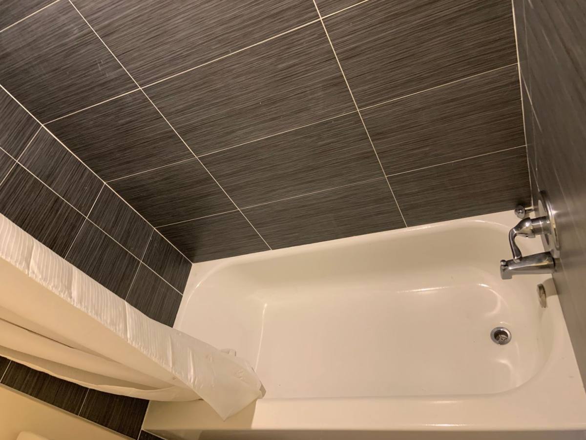 Apartment for rent at 1030 N Victoria Park Rd, Fort Lauderdale, FL 33304