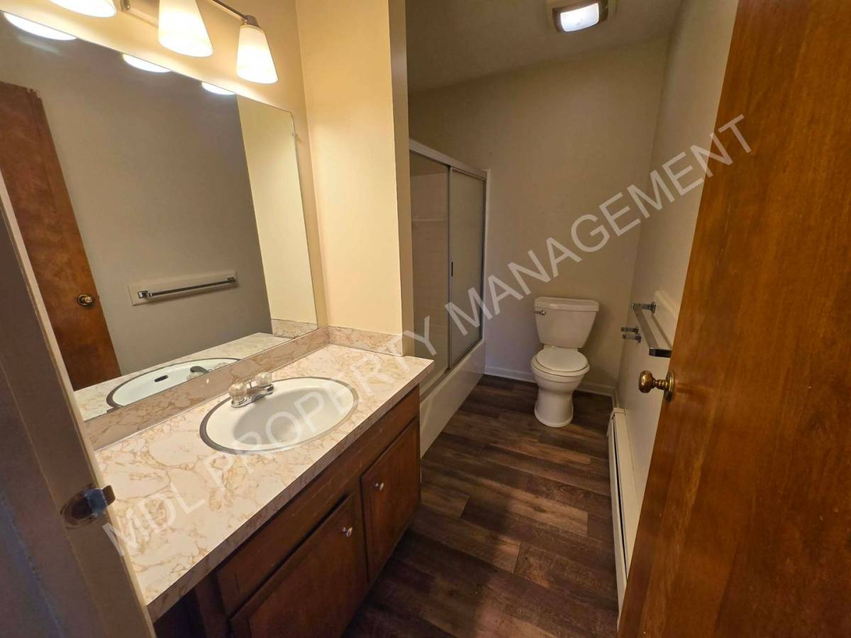 Apartment for rent at 3295 Ramond St, Saginaw, MI 48601