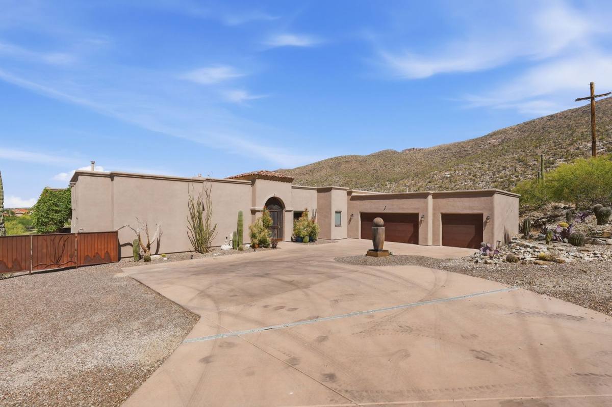 House for rent at 5405 N Houghton Rd, Tucson, AZ 85749