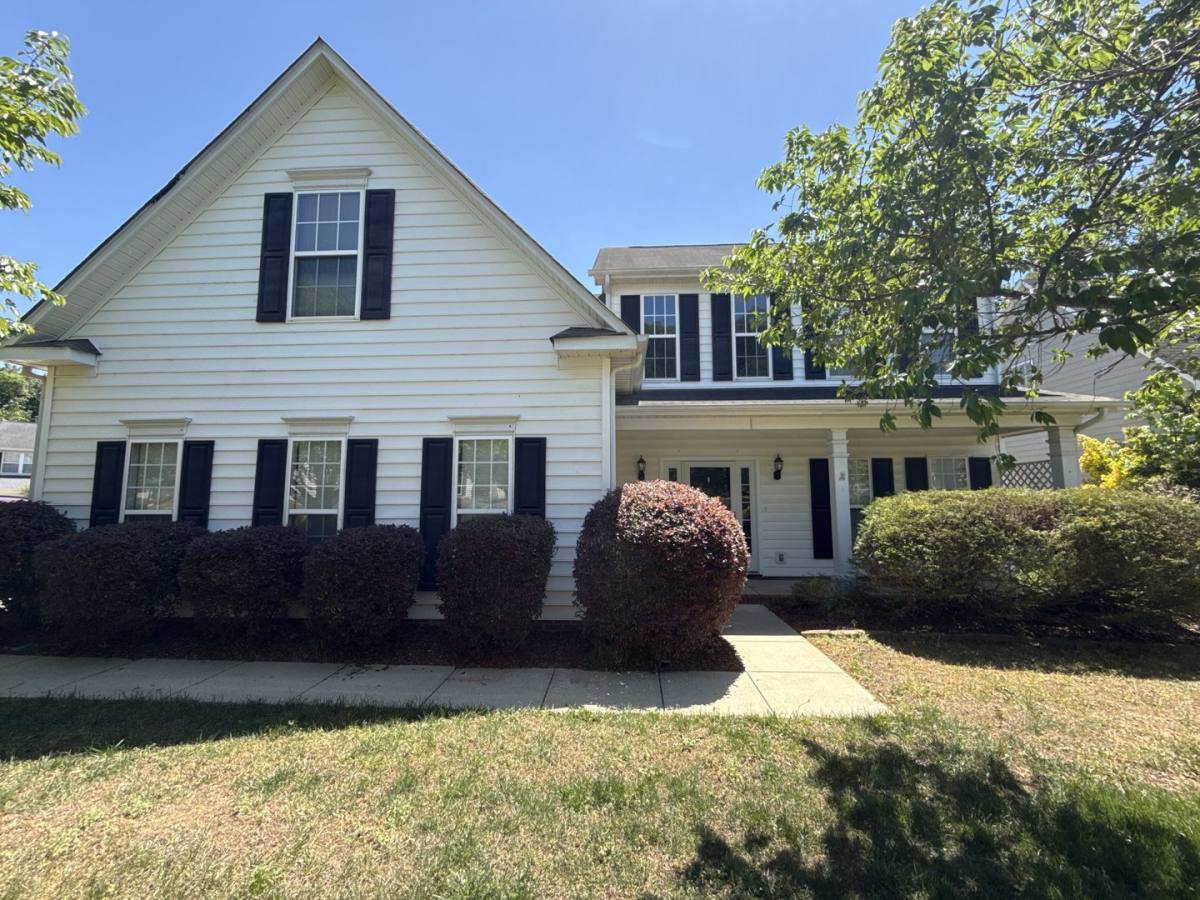House for rent at 2140 Pineapple Court, Matthews, NC 28105