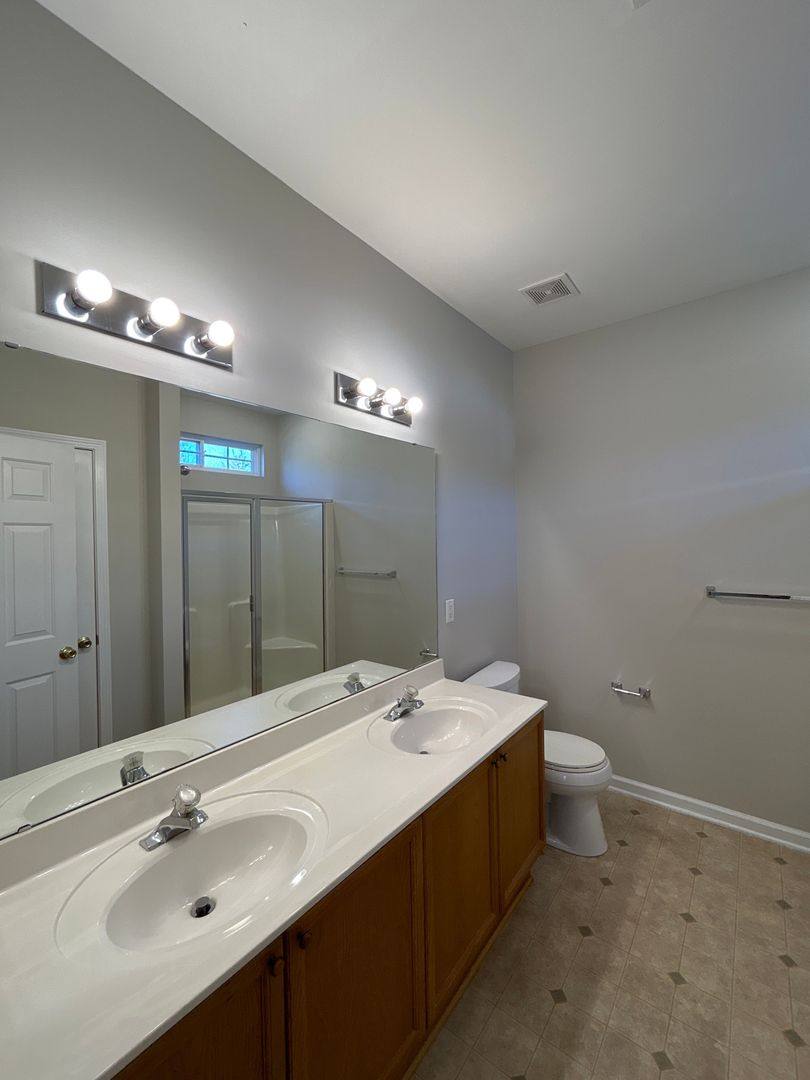 House for rent at 2140 Pineapple Court, Matthews, NC 28105