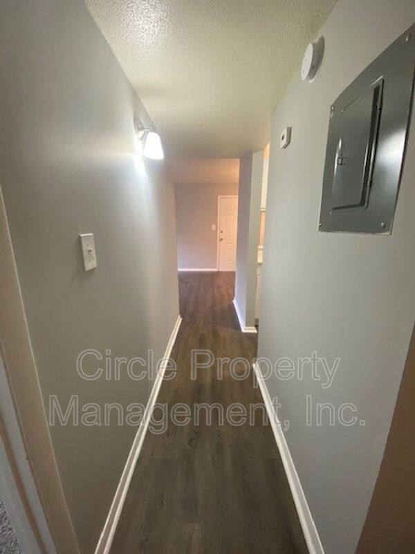 Apartment for rent at 4117 Hunters Ridge Dr #4, Huntsville, AL 35802