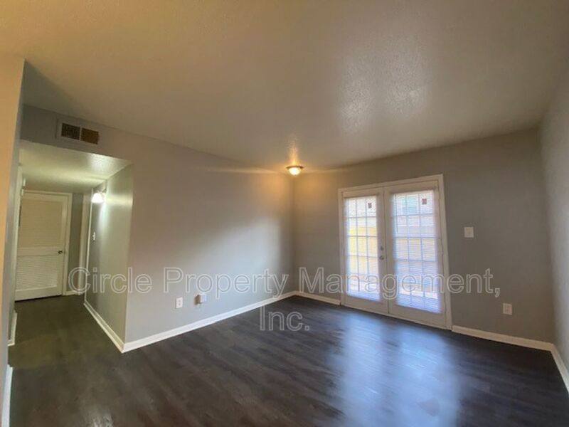 Apartment for rent at 4117 Hunters Ridge Dr #4, Huntsville, AL 35802