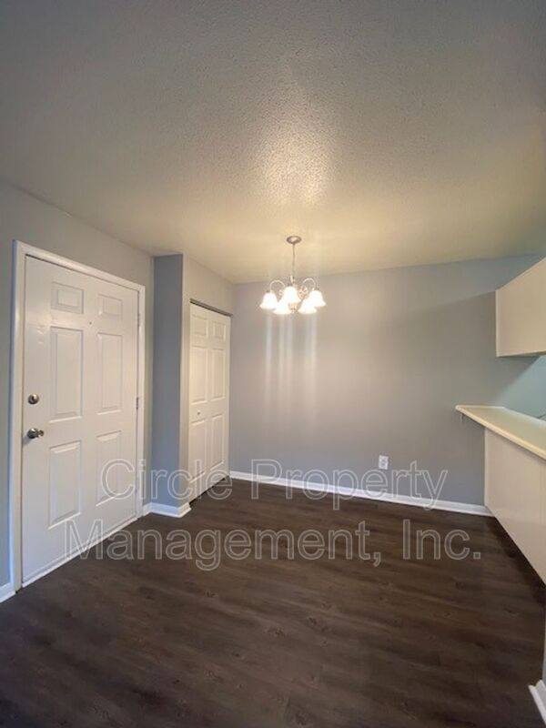 Apartment for rent at 4117 Hunters Ridge Dr #4, Huntsville, AL 35802