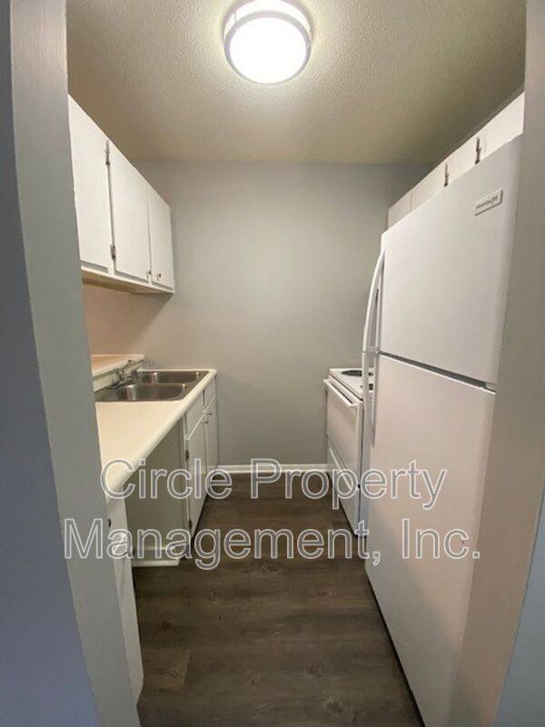 Apartment for rent at 4117 Hunters Ridge Dr #4, Huntsville, AL 35802