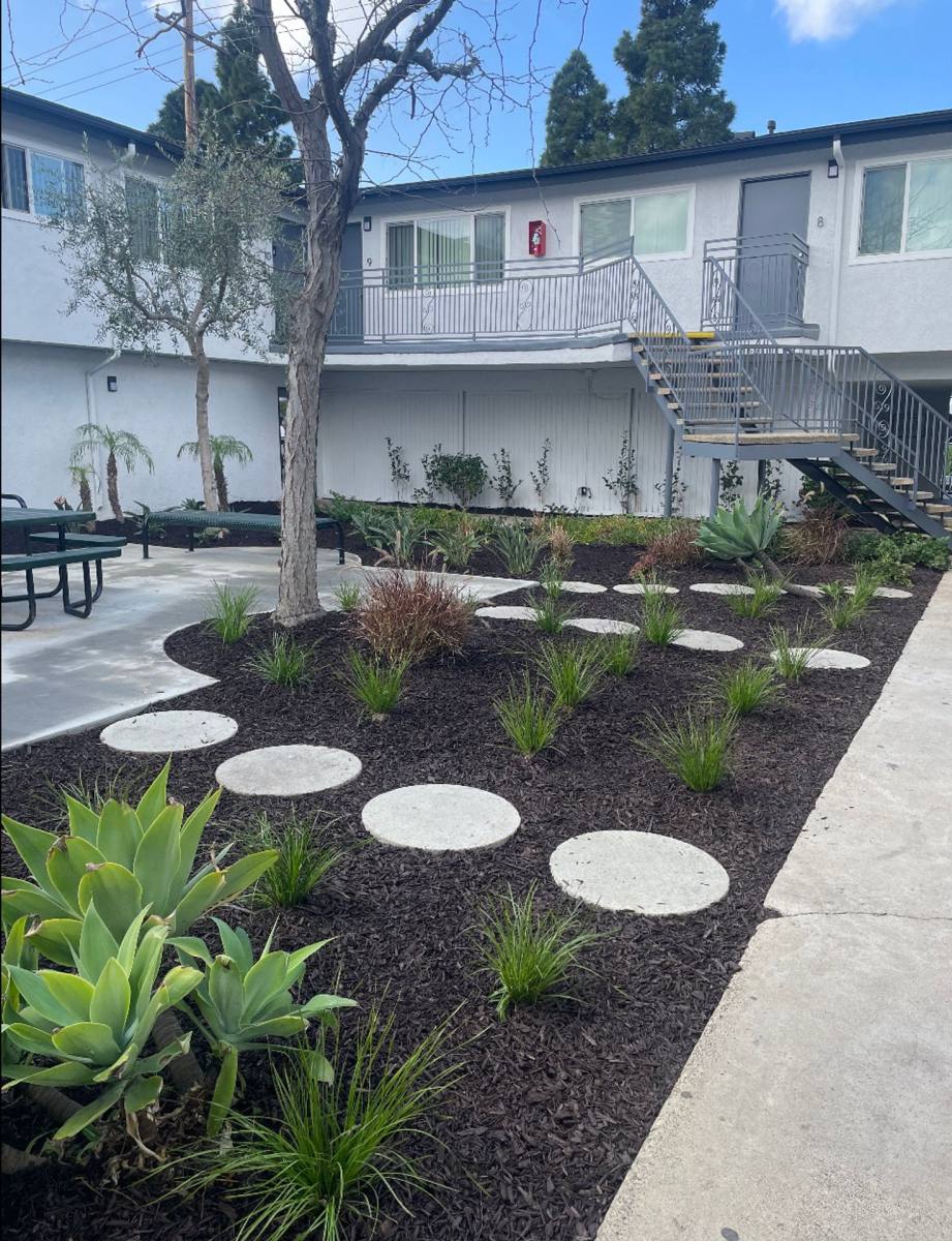 Apartment for rent at 2810 -2820 Huntington St, Huntington Beach, CA 92648