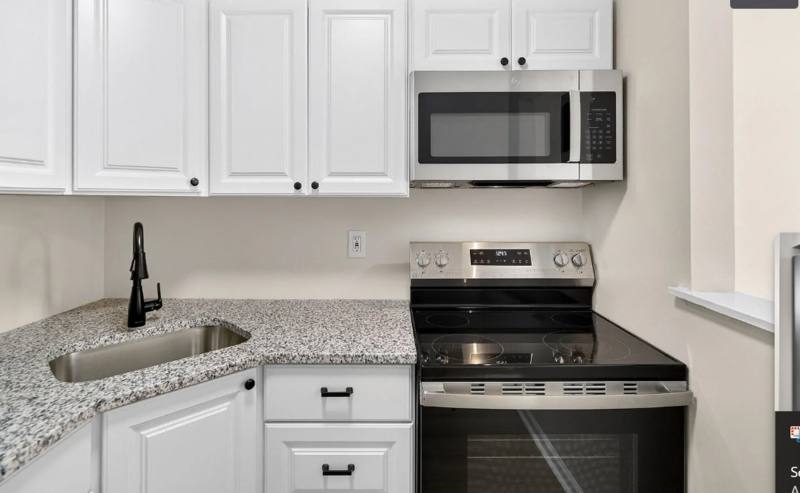 Apartment for rent at 13 Sligo St #2, Albany, NY 12209