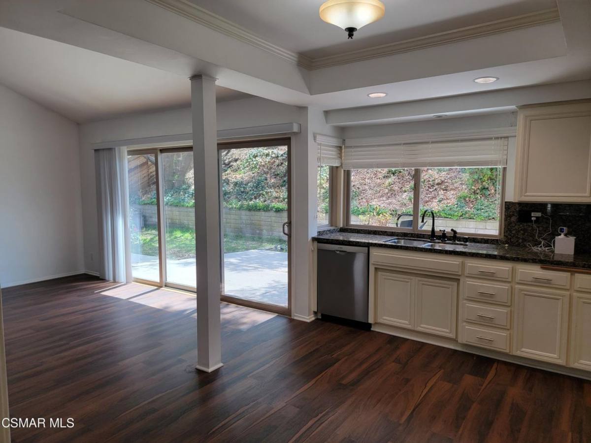 House for rent at 28910 Calabria Dr, Agoura Hills, CA 91301