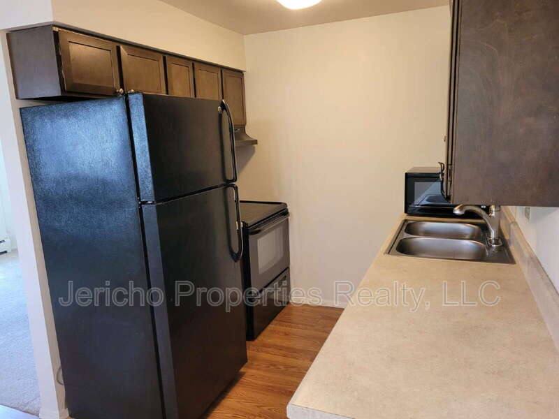 Apartment for rent at 633 Oak St #5, Denver, CO 80215